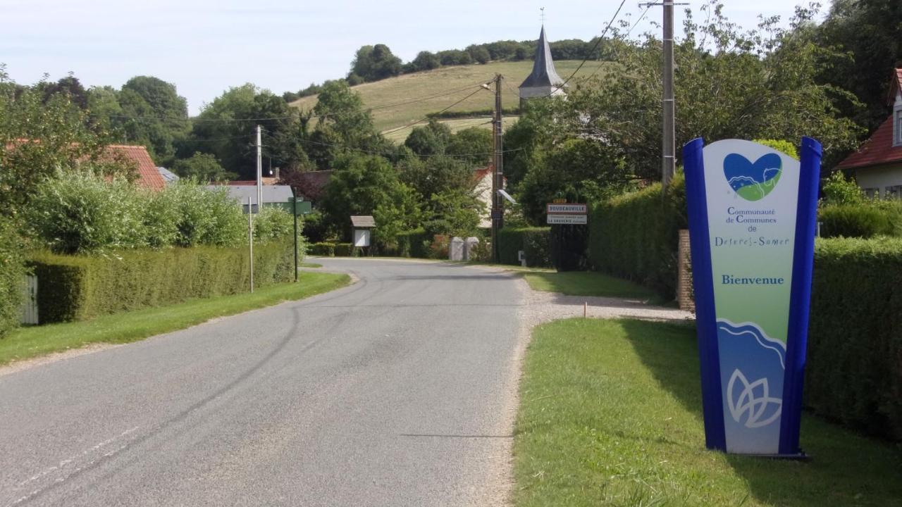 Doudeauville Gite De La Souche Avec Jacuzzi מראה חיצוני תמונה
