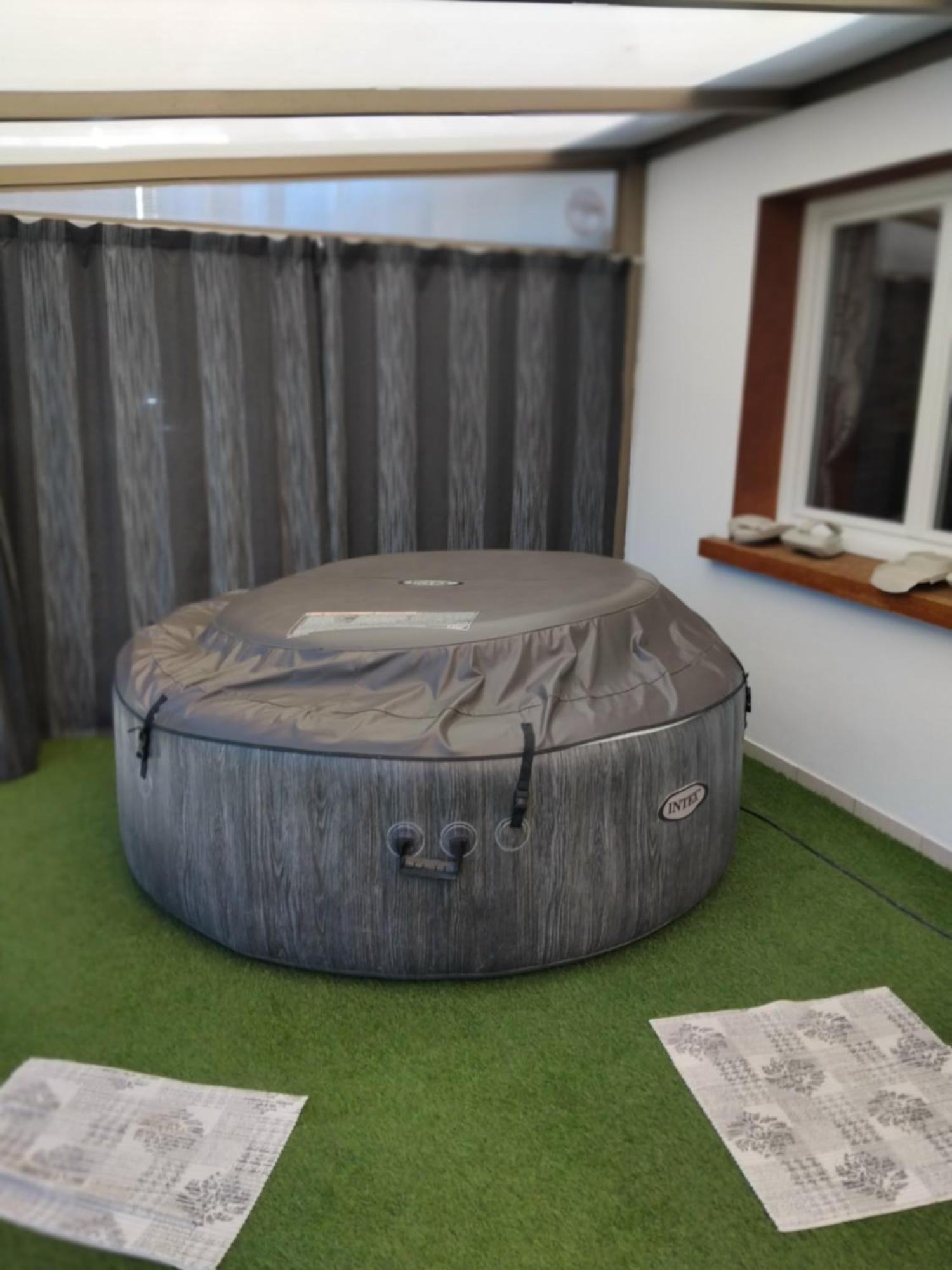 Doudeauville Gite De La Souche Avec Jacuzzi מראה חיצוני תמונה